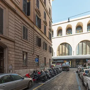 Roman Station House 게스트하우스