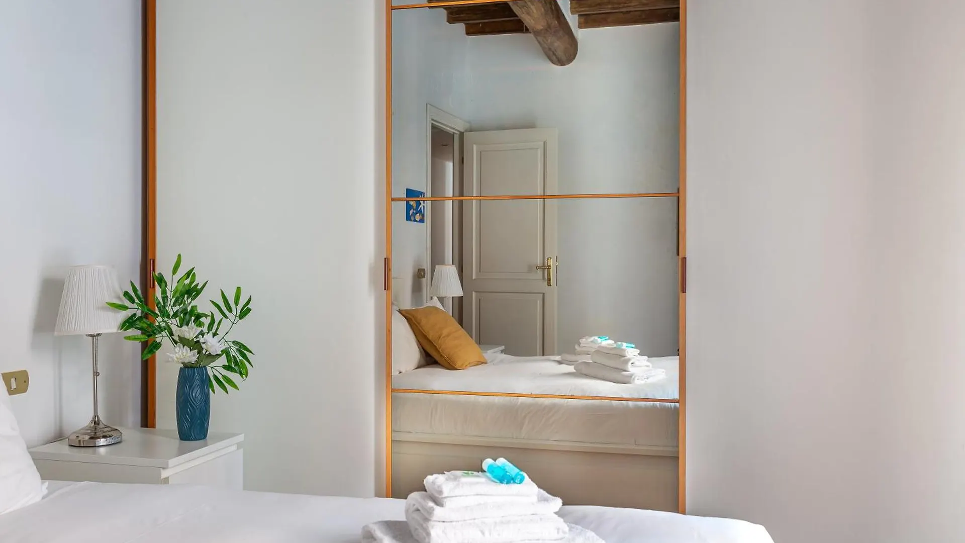 Iflat Classy & Spacious Apt Near Campo De Fiori Rome