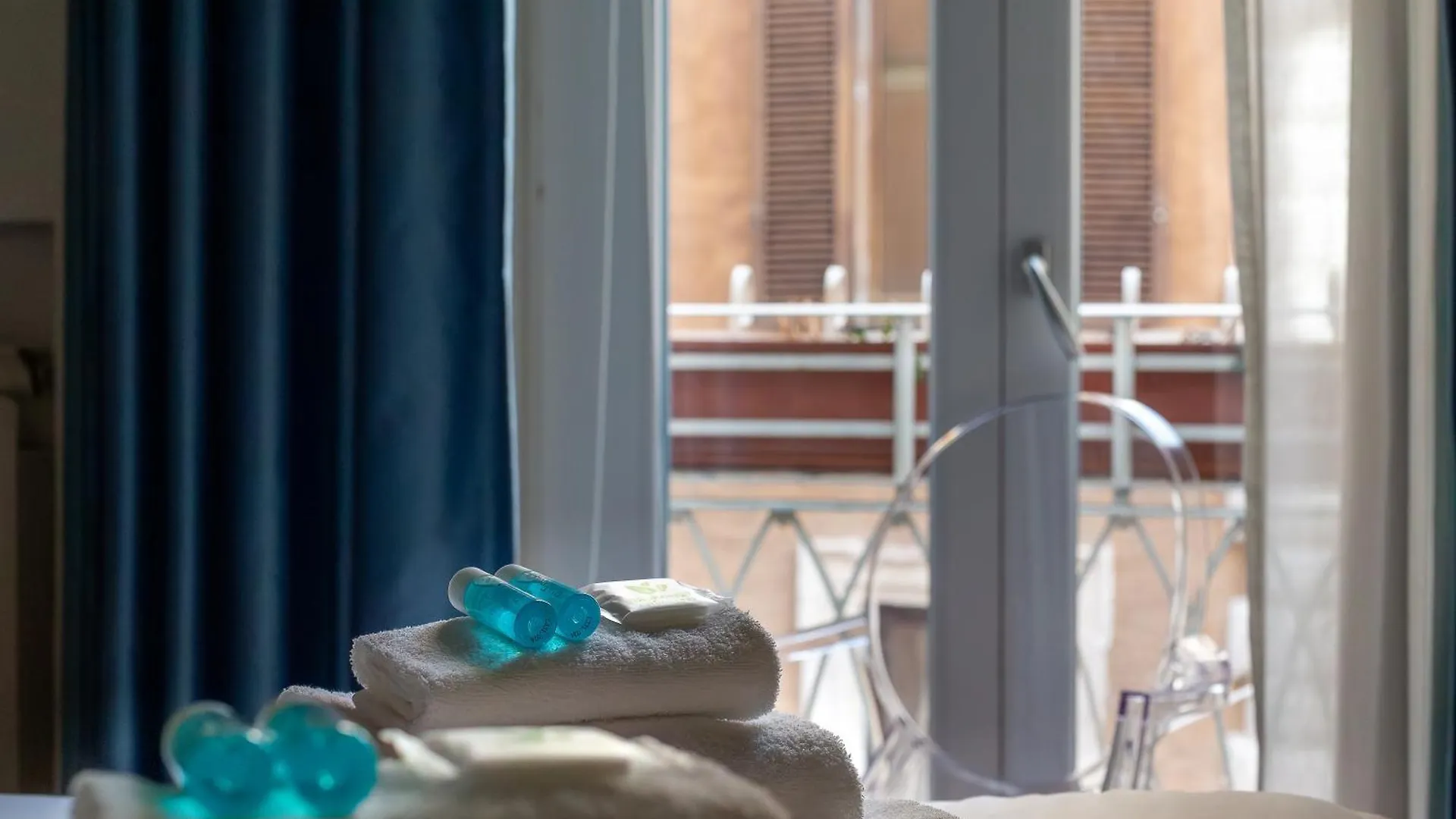 Iflat Classy & Spacious Apt Near Campo De Fiori Rome Apartment