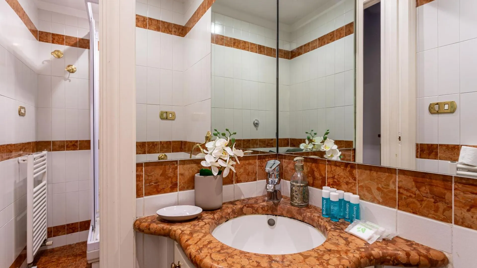 Apartment Iflat Classy & Spacious Apt Near Campo De Fiori Rome Italy